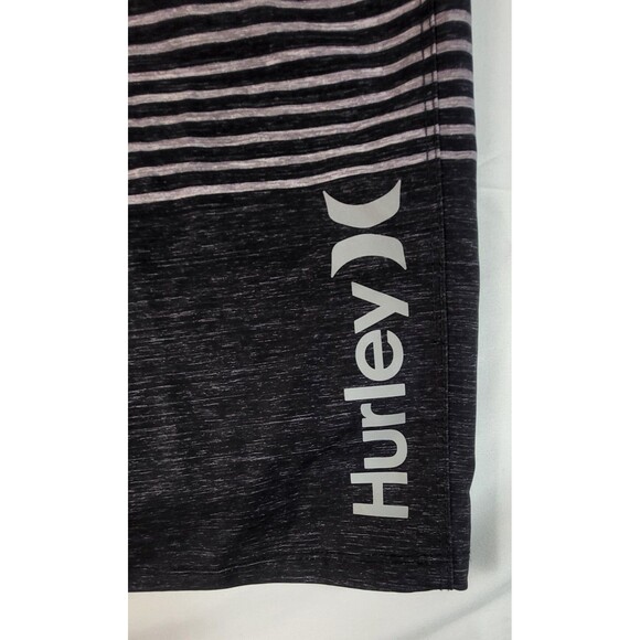 Hurley Board Shorts Mens Size 34 Multi Colored Striped Back Pocket EUC - Picture 2 of 7